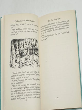 THE LION THE WITCH AND THE WARDROBE